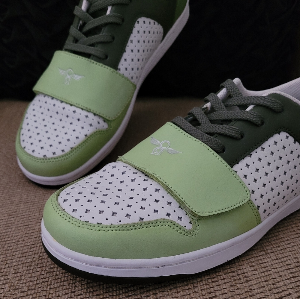CREATIVE RECREATION WOMENS CESARIO LO TOP SNEAKERS